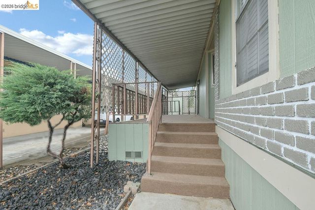 1 Mark Lane, Antioch, CA 94509