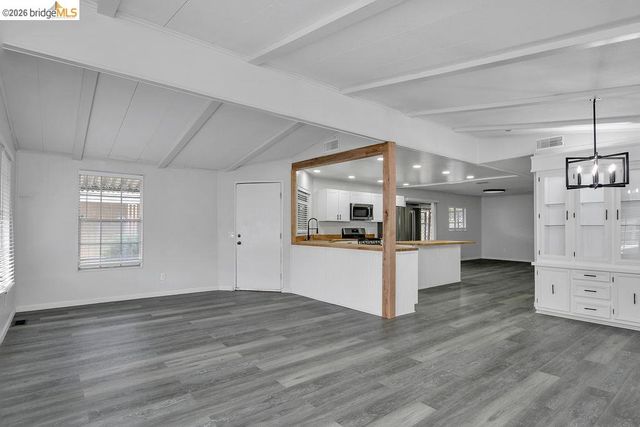 1 Mark Lane, Antioch, CA 94509