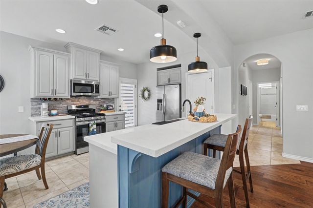 822 Boquilla TRL, Georgetown, TX 78633