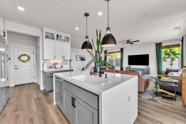 3241 Wildland Ct, Folsom, CA 95630