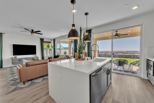 3241 Wildland Ct, Folsom, CA 95630