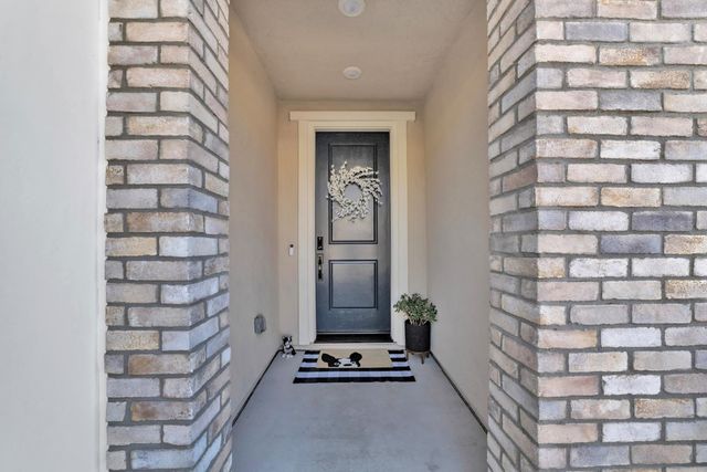 3241 Wildland Ct, Folsom, CA 95630