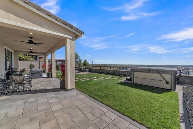 3241 Wildland Ct, Folsom, CA 95630