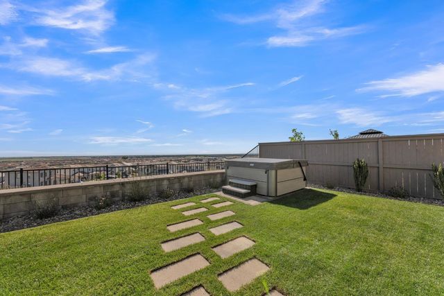 3241 Wildland Ct, Folsom, CA 95630