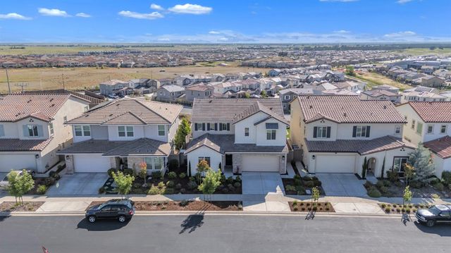 3241 Wildland Ct, Folsom, CA 95630