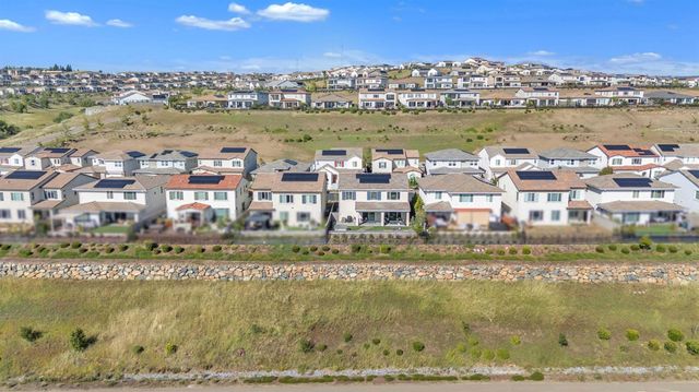 3241 Wildland Ct, Folsom, CA 95630