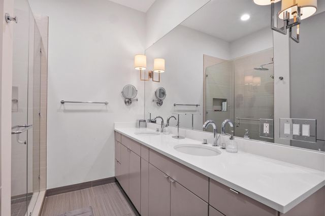 555 E 5th ST 3022, Austin, TX 78701