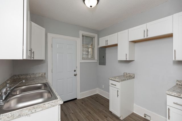 1550 W 2ND Street, Jacksonville, FL 32209