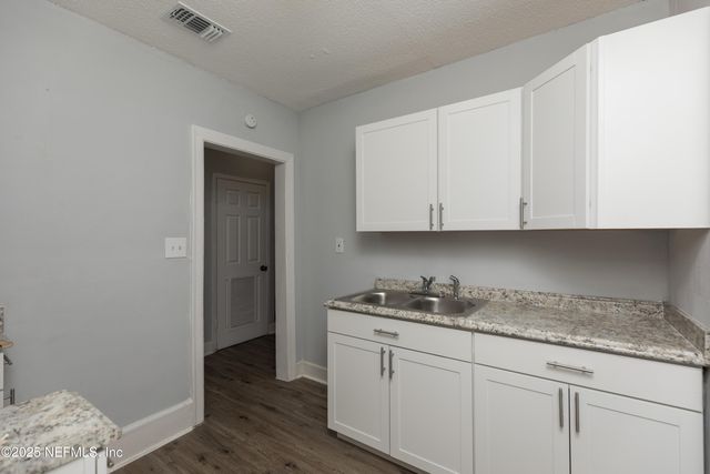 1550 W 2ND Street, Jacksonville, FL 32209