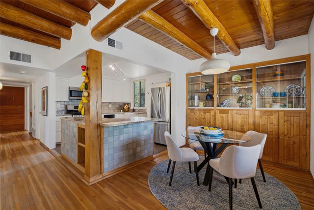 1919 San Ildefonso Road, Santa Fe, NM 87505