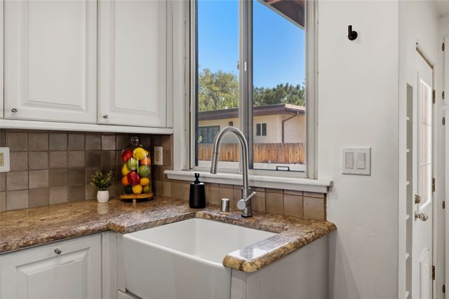 1919 San Ildefonso Road, Santa Fe, NM 87505
