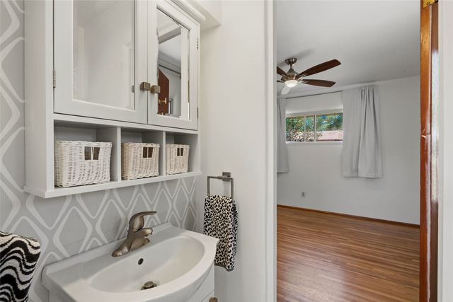 1919 San Ildefonso Road, Santa Fe, NM 87505