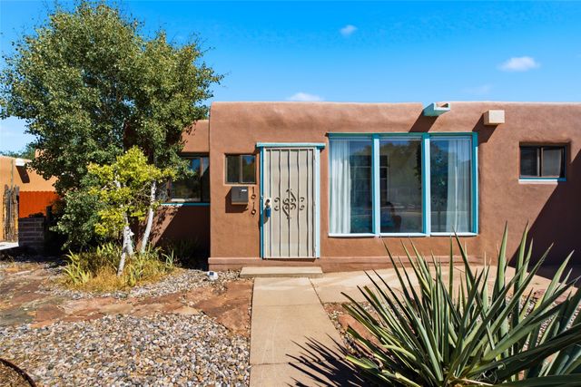 1919 San Ildefonso Road, Santa Fe, NM 87505