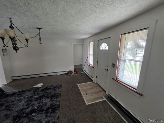 109 2nd Street, Holly, MI 48442