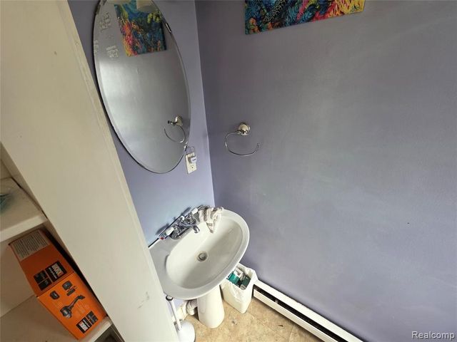 109 2nd Street, Holly, MI 48442