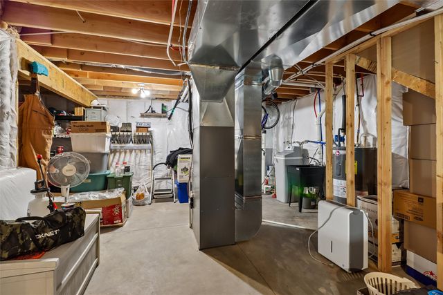 1607 NE 2nd Street, Stuart, IA 50250