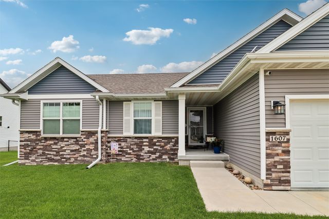 1607 NE 2nd Street, Stuart, IA 50250