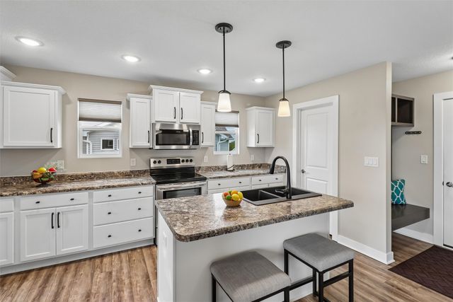 1607 NE 2nd Street, Stuart, IA 50250