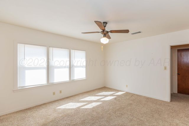 2106 3RD Avenue, Canyon, TX 79015