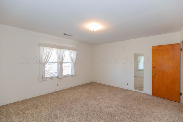 2106 3RD Avenue, Canyon, TX 79015