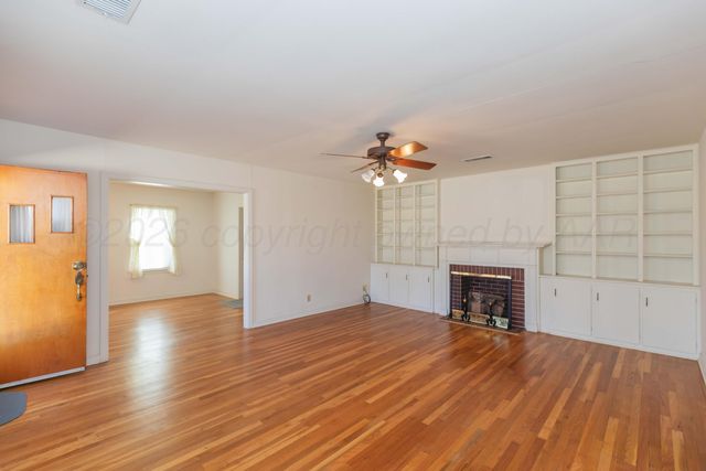 2106 3RD Avenue, Canyon, TX 79015