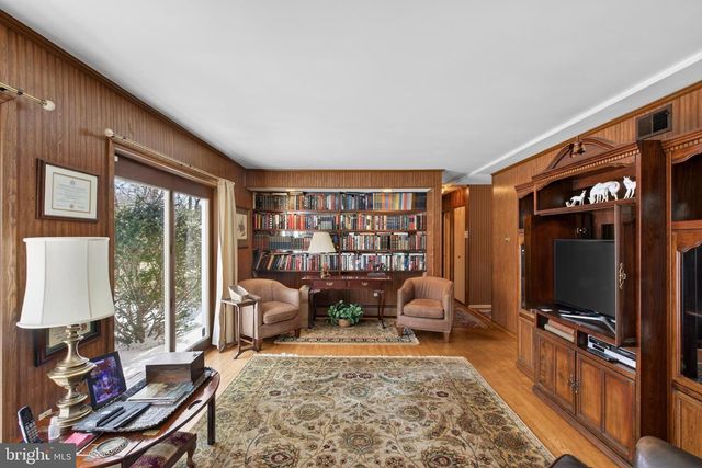 13406 COMPTON RD, Clifton, VA 20124