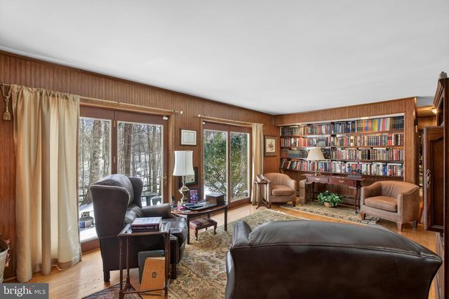 13406 COMPTON RD, Clifton, VA 20124