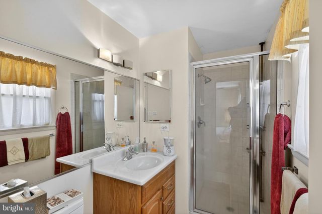 13406 COMPTON RD, Clifton, VA 20124