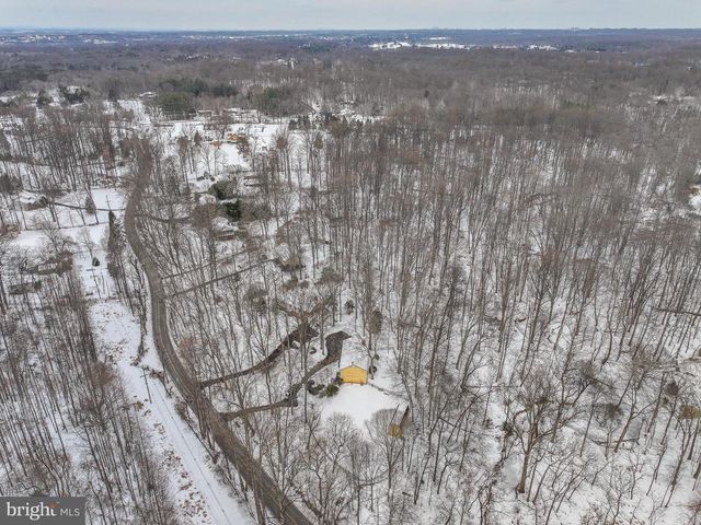 13406 COMPTON RD, Clifton, VA 20124