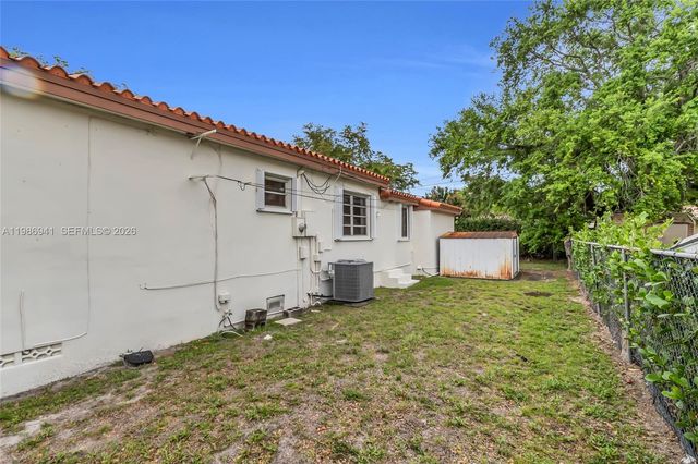 1081 SW 63rd Ave, West Miami, FL 33144