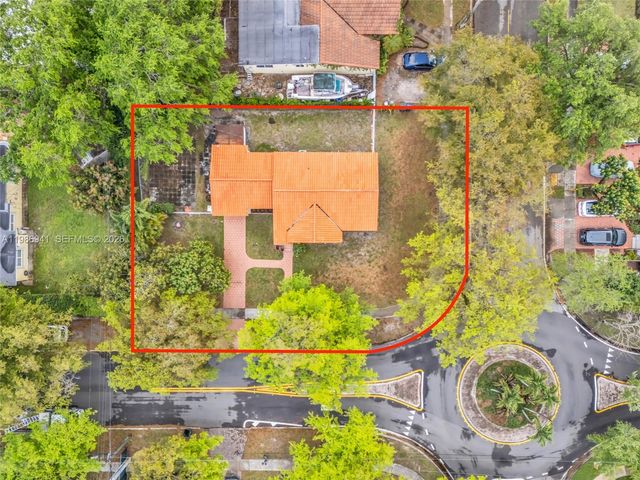 1081 SW 63rd Ave, West Miami, FL 33144