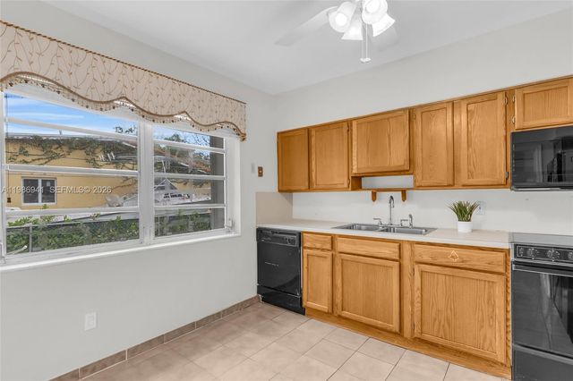 1081 SW 63rd Ave, West Miami, FL 33144