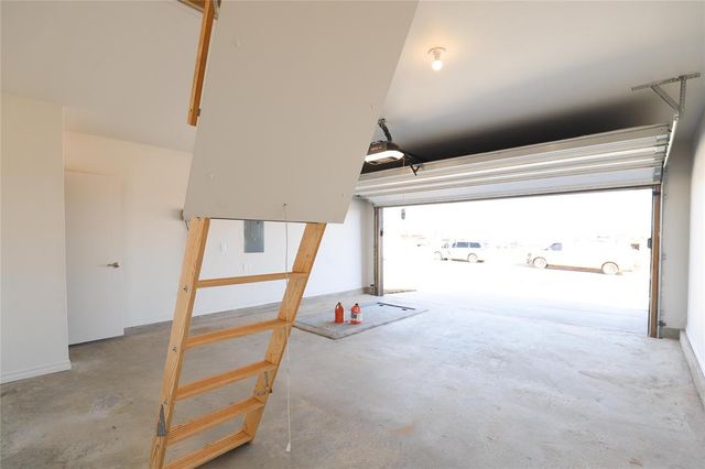 805 Westfall Drive, Choctaw, OK 73020