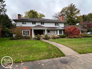 535 Ballantyne Road, Grosse Pointe Shores, MI 48236