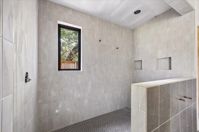 9050 Elizabeth Road, Houston, TX 77055
