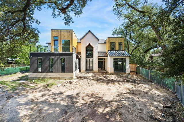 9050 Elizabeth Road, Houston, TX 77055