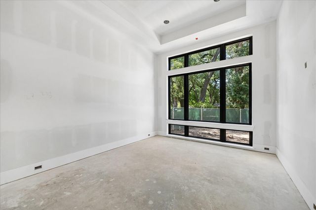 9050 Elizabeth Road, Houston, TX 77055