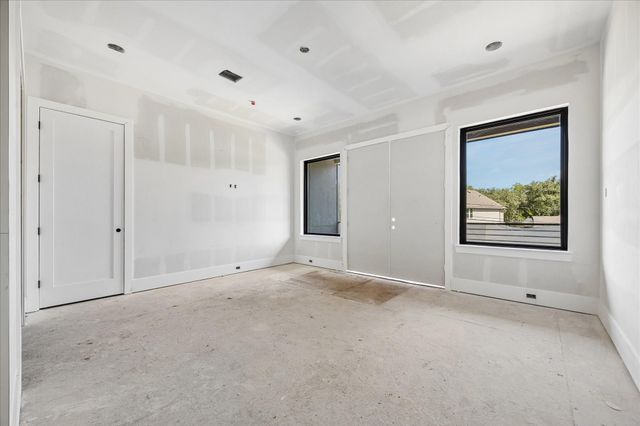9050 Elizabeth Road, Houston, TX 77055
