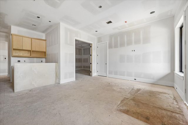 9050 Elizabeth Road, Houston, TX 77055