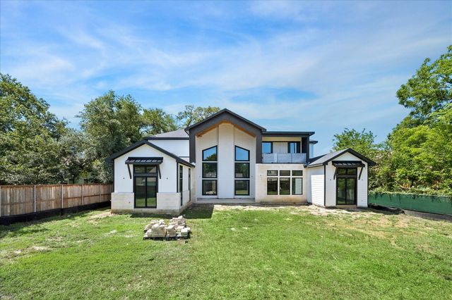 9050 Elizabeth Road, Houston, TX 77055