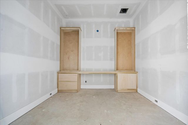 9050 Elizabeth Road, Houston, TX 77055