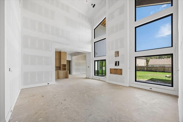 9050 Elizabeth Road, Houston, TX 77055