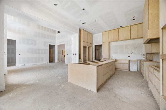 9050 Elizabeth Road, Houston, TX 77055