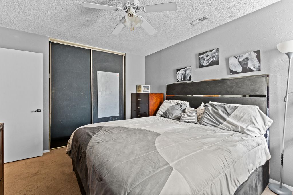 Image 11 of property listing at 153 Tabby Creek Circle, Summerville, SC 29486