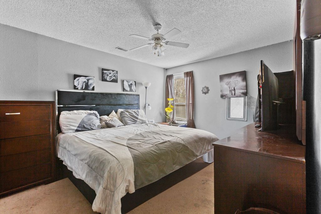 Image 12 of property listing at 153 Tabby Creek Circle, Summerville, SC 29486