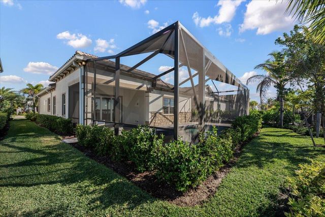 10366 Northbrook Circle, Palm Beach Gardens, FL 33412