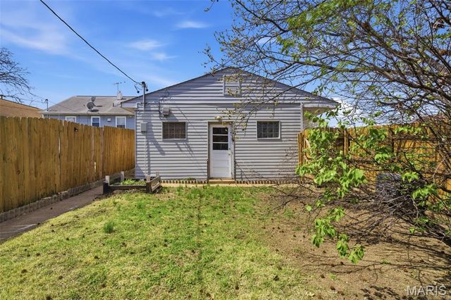 5424 Marquette Avenue, St Louis, MO 63139