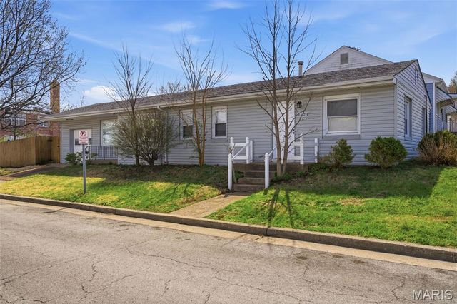 5424 Marquette Avenue, St Louis, MO 63139