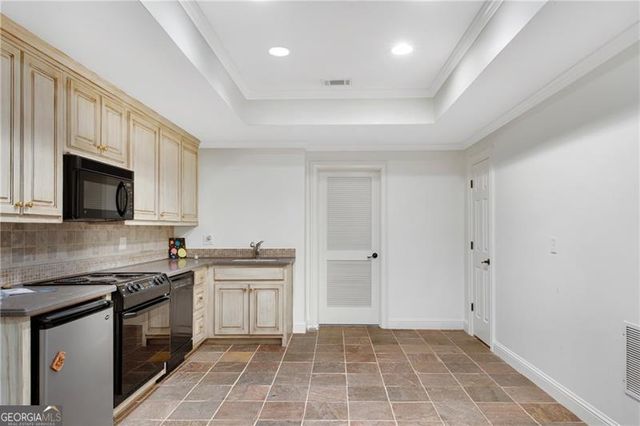 950 Renaissance Way, Roswell, GA 30076