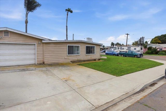 1053 Emory St, Imperial Beach, CA 91932